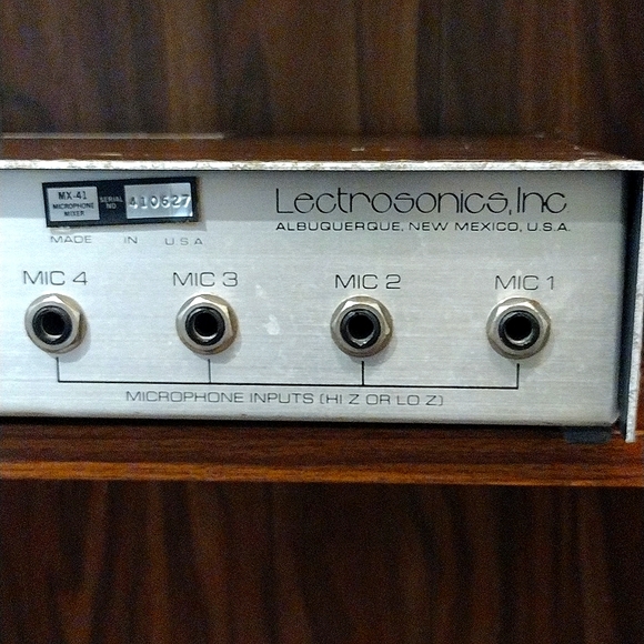 VINTAGE Lectrosonics, Inc. MX-41 voice protector microphone mixer - Picture 4 of 4
